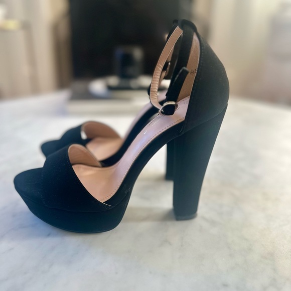 HerStyle black platform sandals. Size 8.5 - Picture 3 of 6